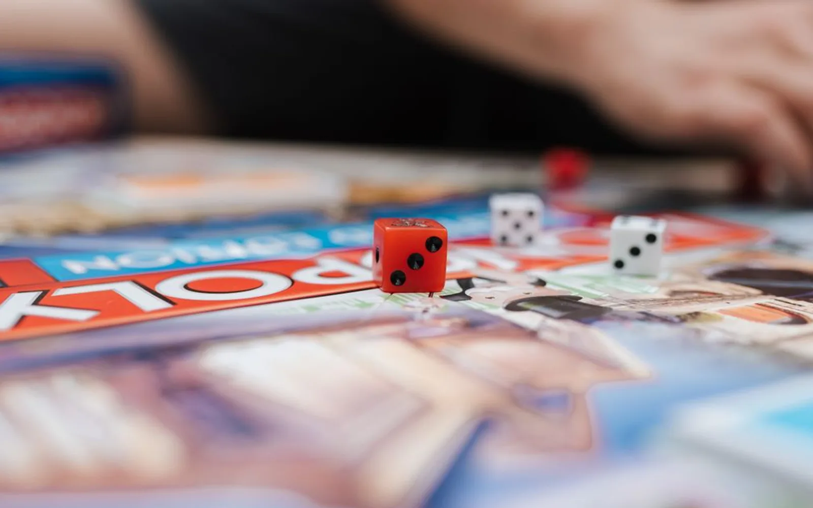 Quel jeu de société offrir : 9 jeux d'ambiance testés à la maison
