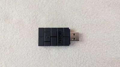 Adaptateur sans fil 8BitDo Wireless USB Adapter 2, photo 4 prise par Marwane