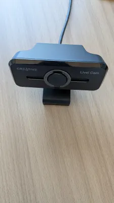 Creative Live! Cam Sync 1080p V2 (webcam USB grand angle, cache de confidentialité), photo prise par Marwane