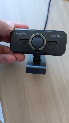 Creative Live! Cam Sync 1080p V2 (webcam USB grand angle, cache de confidentialité), photo 2 prise par Marwane