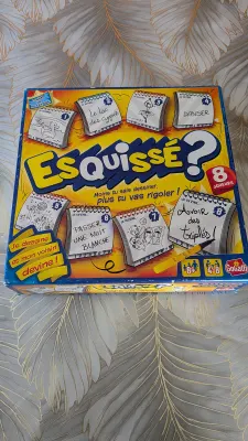 Esquissé, jeu de dessin et de devinettes (Goliath), photo prise par Marwane