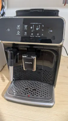 Machine à café à broyeur Philips Série 2200 (EP2220/10), photo prise par Marwane