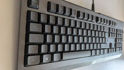 Razer Cynosa Lite (clavier gamer AZERTY, Chroma RGB, filaire), photo 5 prise par Marwane