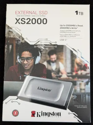 SSD Externe Kingston XS2000 2To (portable, USB-C), photo prise par Marwane