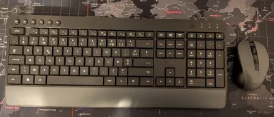 Ensemble clavier et souris sans fil Trust Trezo (AZERTY), photo prise par Marwane