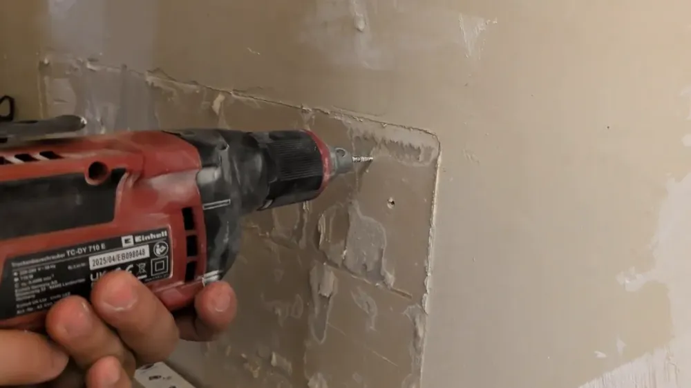 Visseuse à placo Einhell TC-DY 710 E, vidéo 1 filmée par Marwane