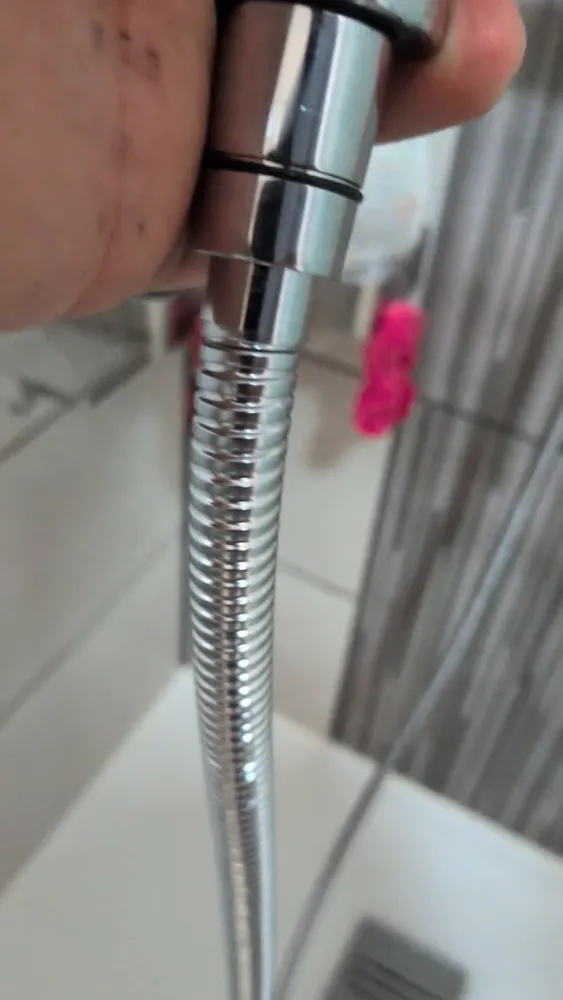 GRIFEMA Flexible de douche 2 m (acier inoxydable, anti-torsion), vidéo 1 filmée par Marwane