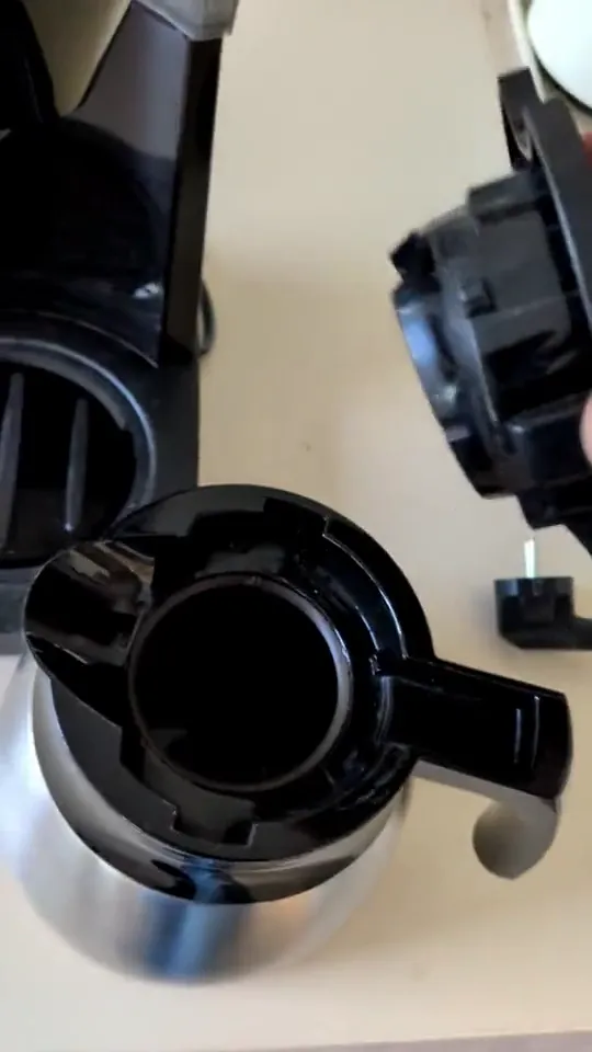 Melitta Cafetière filtre Enjoy Top Therm (verseuse isotherme inox, 1017-08), vidéo 1 filmée par Marwane