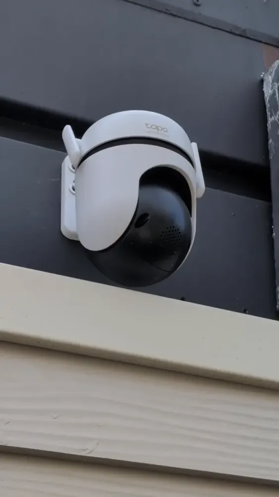 Caméra de surveillance extérieure Tapo C530WS (3K, 360°), vidéo 1 filmée par Marwane