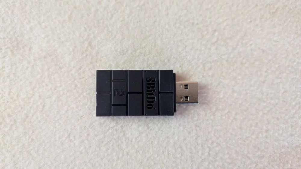 Adaptateur sans fil 8BitDo Wireless USB Adapter 2, photo 4 prise par Marwane