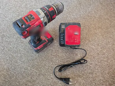 Einhell Starter Kit Power X-Change 2,5 Ah (batterie + chargeur), photo prise par Marwane