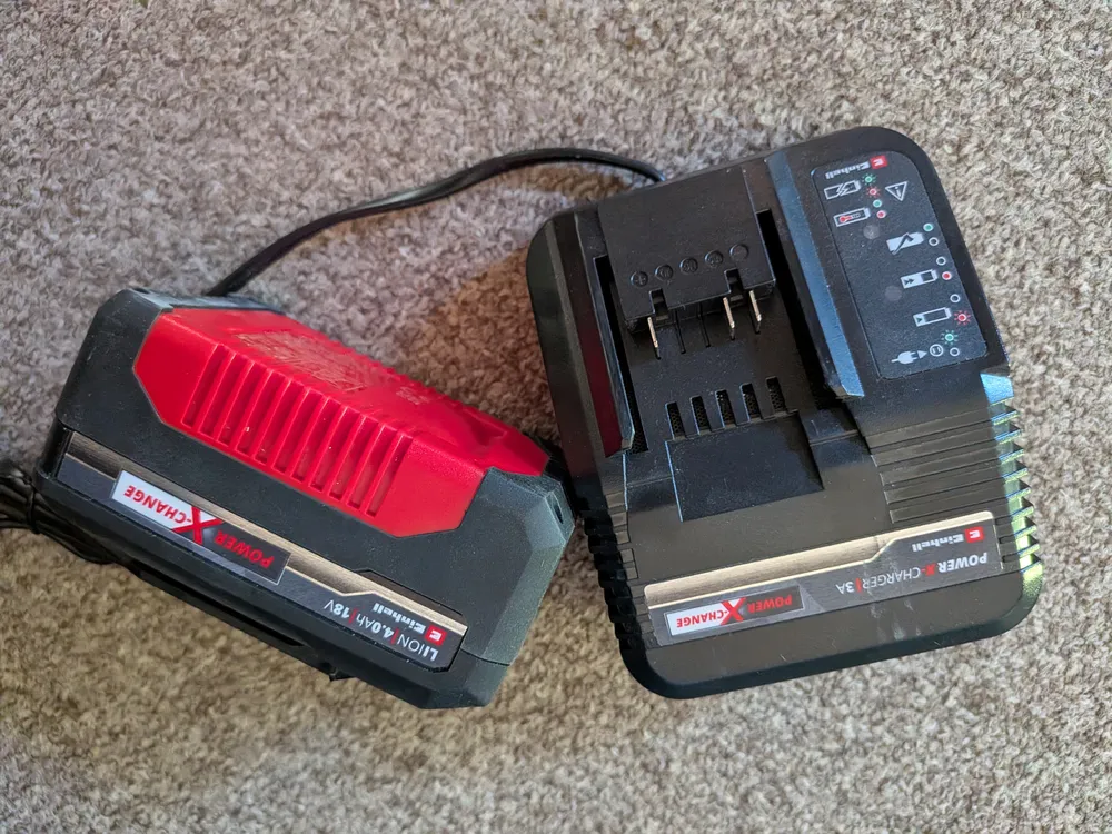 Einhell Starter Kit Power X-Change 4,0 Ah (batterie + chargeur), photo 3 prise par Marwane