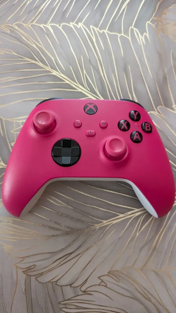 Manette Xbox sans fil (Deep Pink), photo 1 prise par Marwane