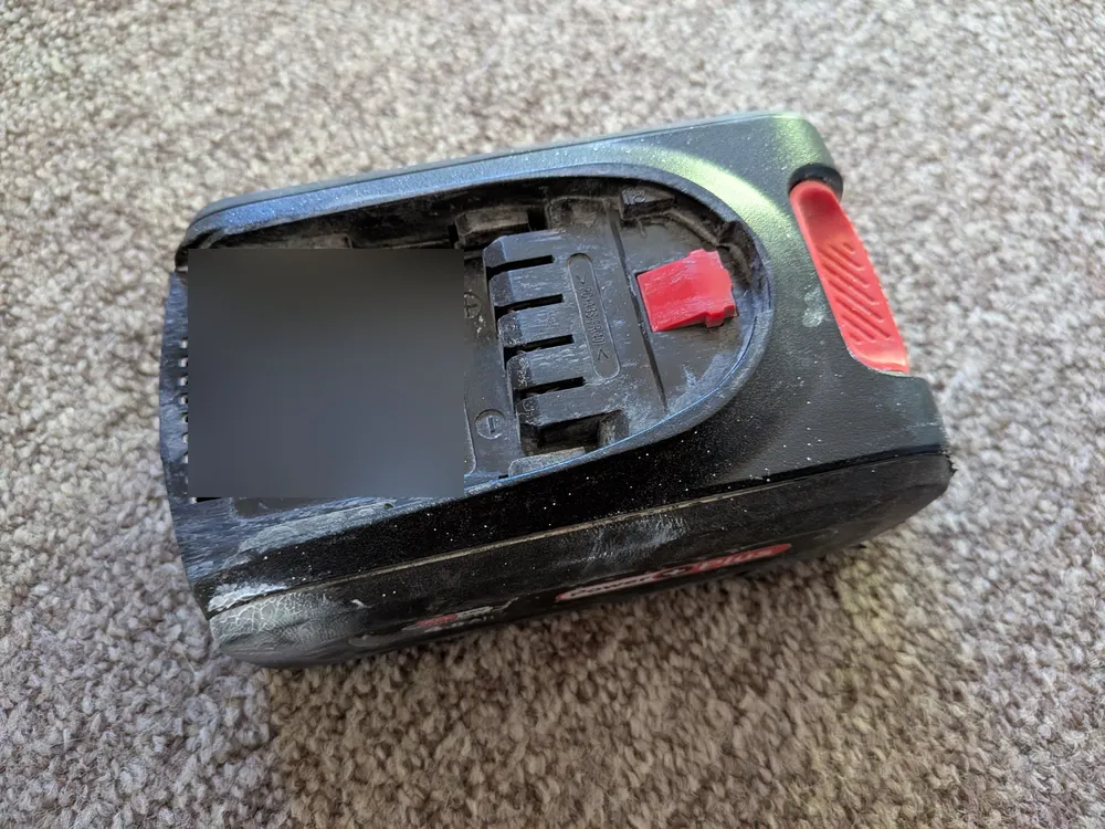 Batterie Bosch Home and Garden PBA 18V 4,0 Ah W-C Power Plus, photo 5 prise par Marwane