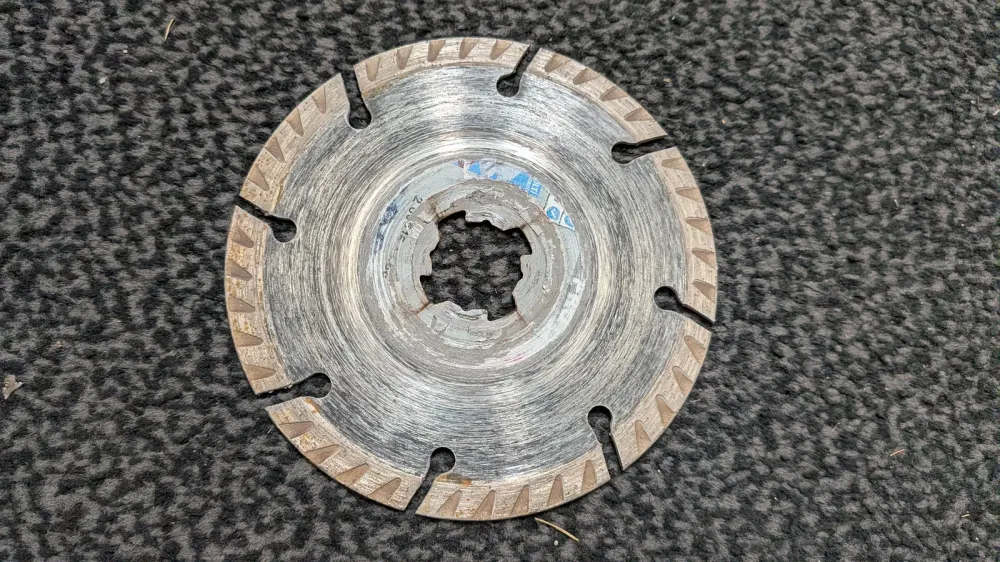 Disque à tronçonner béton Bosch X-LOCK, photo 1 prise par Marwane