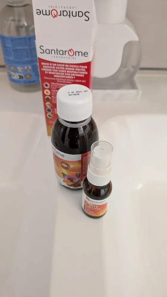 Sirop propolis bio Santarome (recharge, gorge et aphtes), photo 4 prise par Marwane