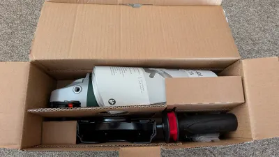Meuleuse d'angle sans fil Bosch AdvancedGrind 18V-80, photo 2 prise par Marwane