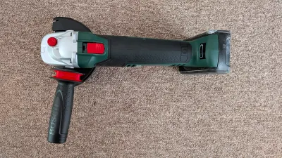 Meuleuse d'angle sans fil Bosch AdvancedGrind 18V-80, photo 7 prise par Marwane