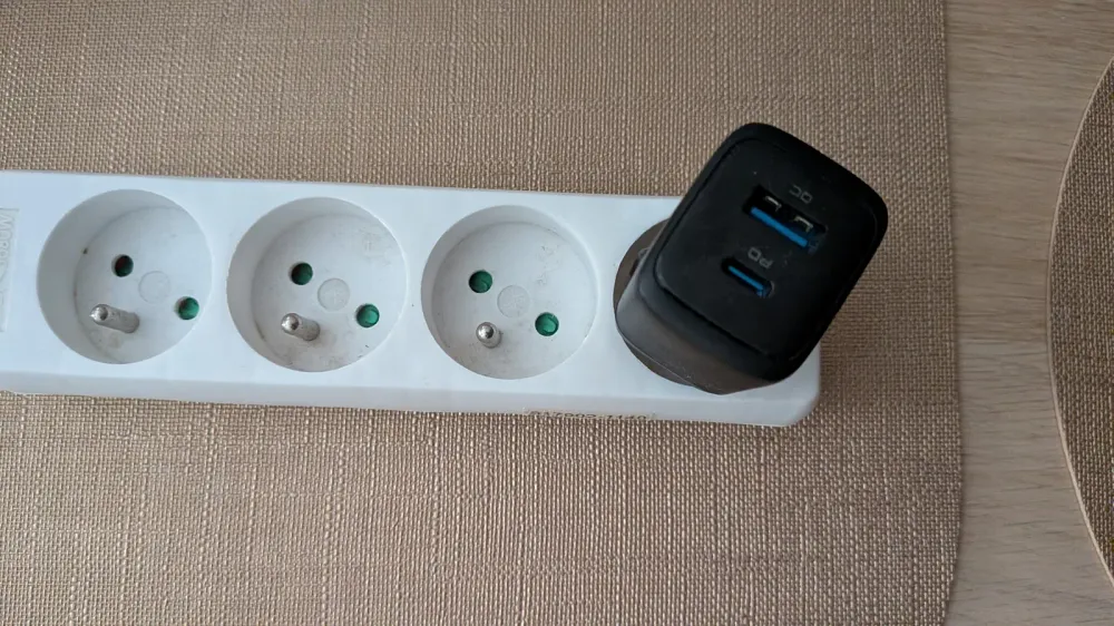 Chargeurs USB-C 30W 2 ports INIU (lot de 2 + câbles), photo 1 prise par Marwane
