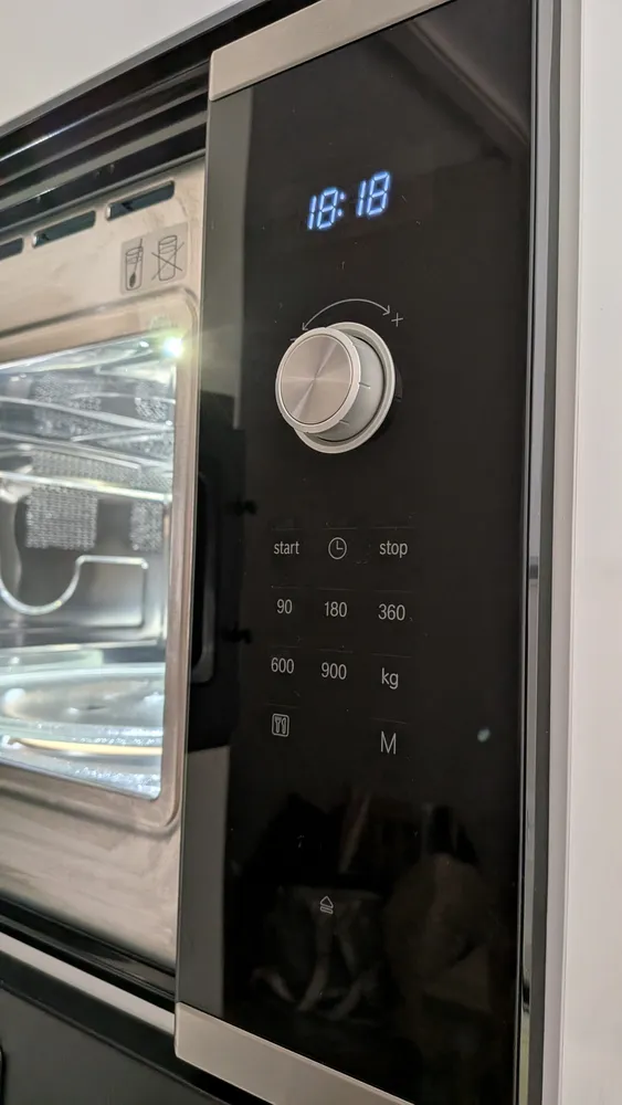 Micro-ondes encastrable Bosch BFL523MS1F (Série 4), photo 5 prise par Marwane