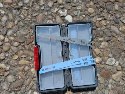 Coffret de 15 lames de scie sabre Bosch (bois et métal, Toughbox), photo 3 prise par Marwane