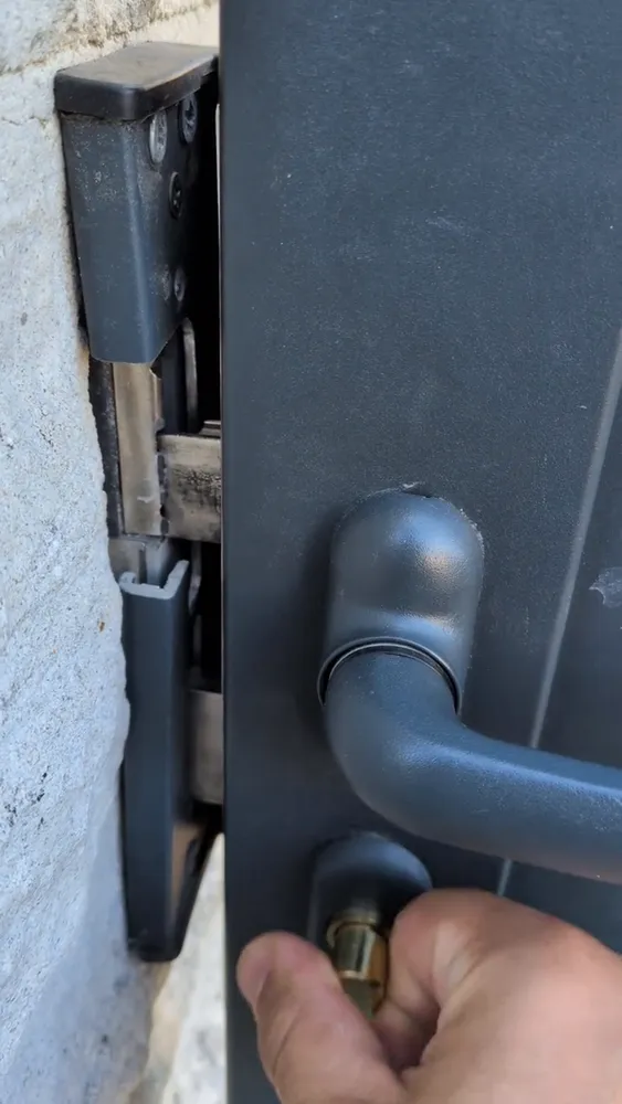 Bwintech Cylindre de serrure à bouton 30T/30 (laiton, 5 clés), vidéo 1 filmée par Marwane