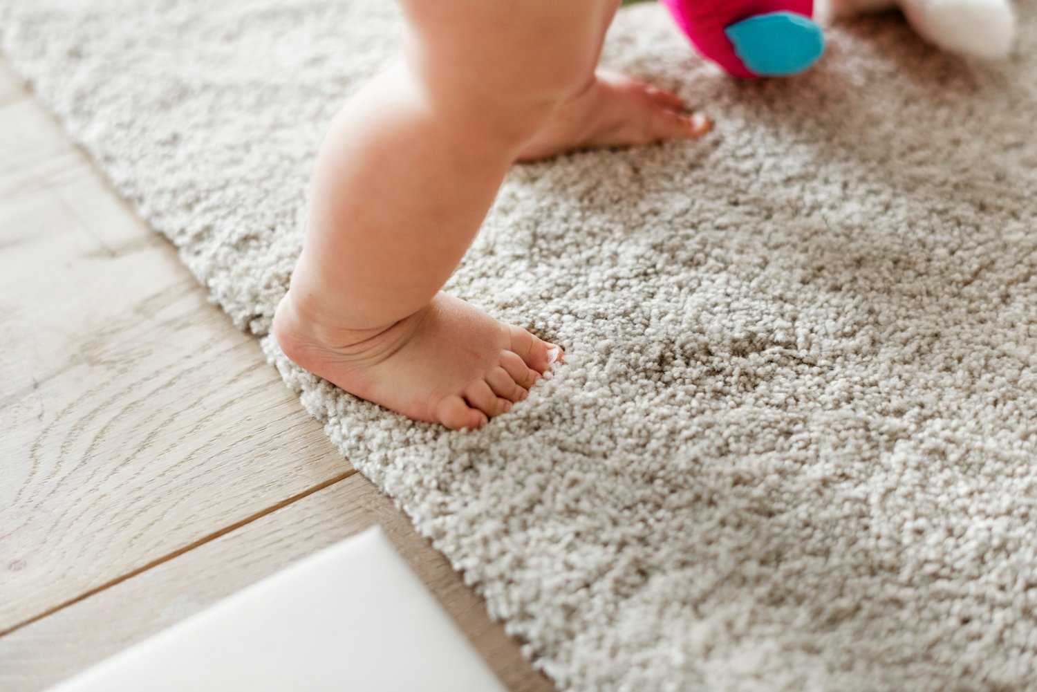 tapis de salle de bain Salle de bain : des astuces pour un espace organisé et relaxant : tapis de salle de bain
